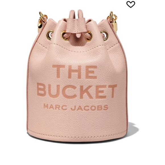 Marc Jacobs THE LEATHER
BUCKET BAG - Picture 2 of 5